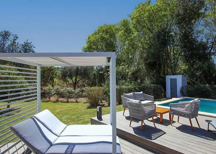 Alegre- By Interhome * פוינסה